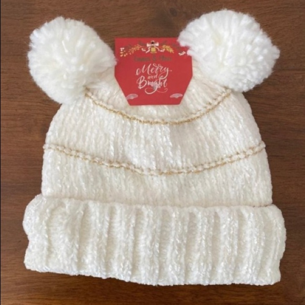 NEW Emma & Elsa Girl's Soft White with gold trim Pom Pom ears beanie Size 4-6X